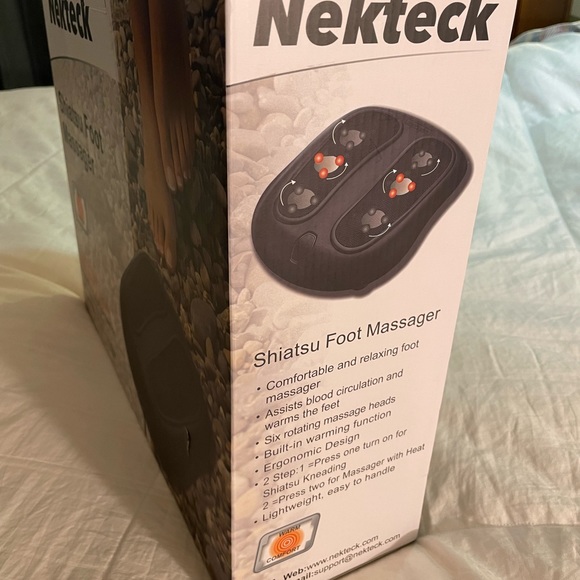 Nekteck Shiatsu Foot Massager - Picture 3 of 7